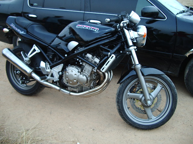 供应铃木GSF 250 Bandit 盗匪